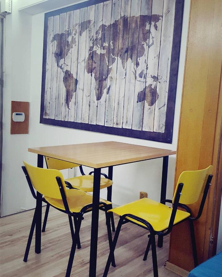 Sleep Inn Hostel Бухарест Екстер'єр фото