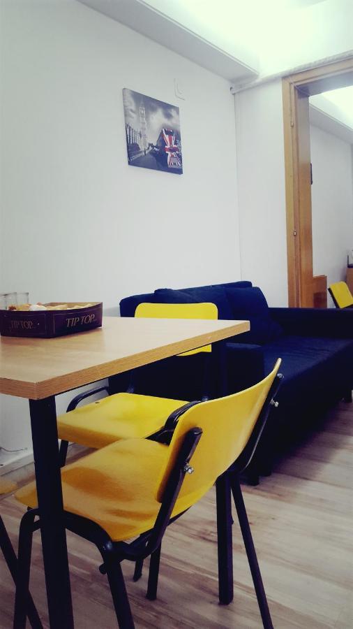 Sleep Inn Hostel Бухарест Екстер'єр фото