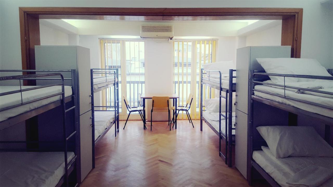 Sleep Inn Hostel Бухарест Екстер'єр фото