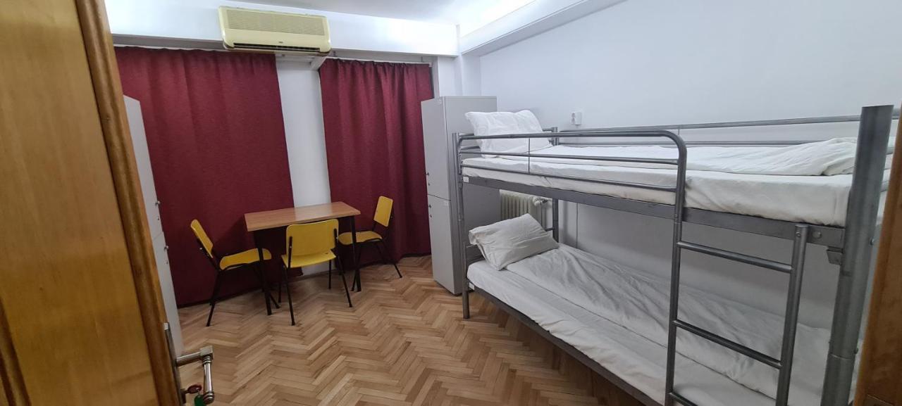 Sleep Inn Hostel Бухарест Екстер'єр фото
