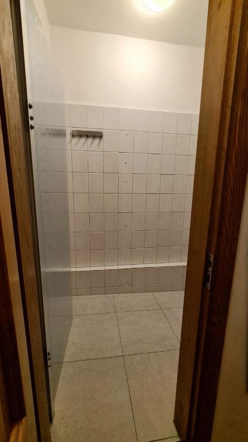 Sleep Inn Hostel Бухарест Екстер'єр фото